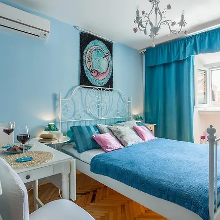 Main Square Guest house