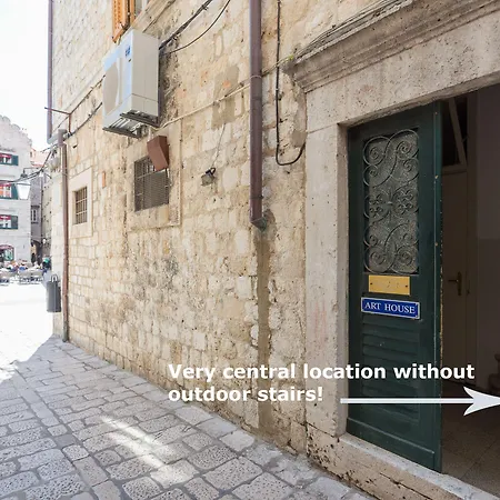 Main Square بيت ضيافة دوبروفينك